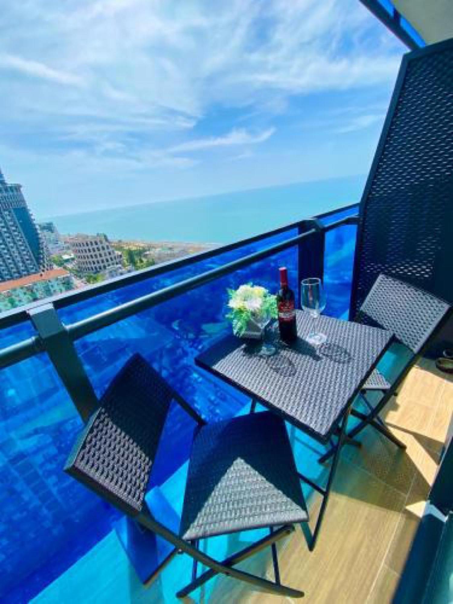 Orbi City-Sea View Aparthotel Batumi Exterior photo