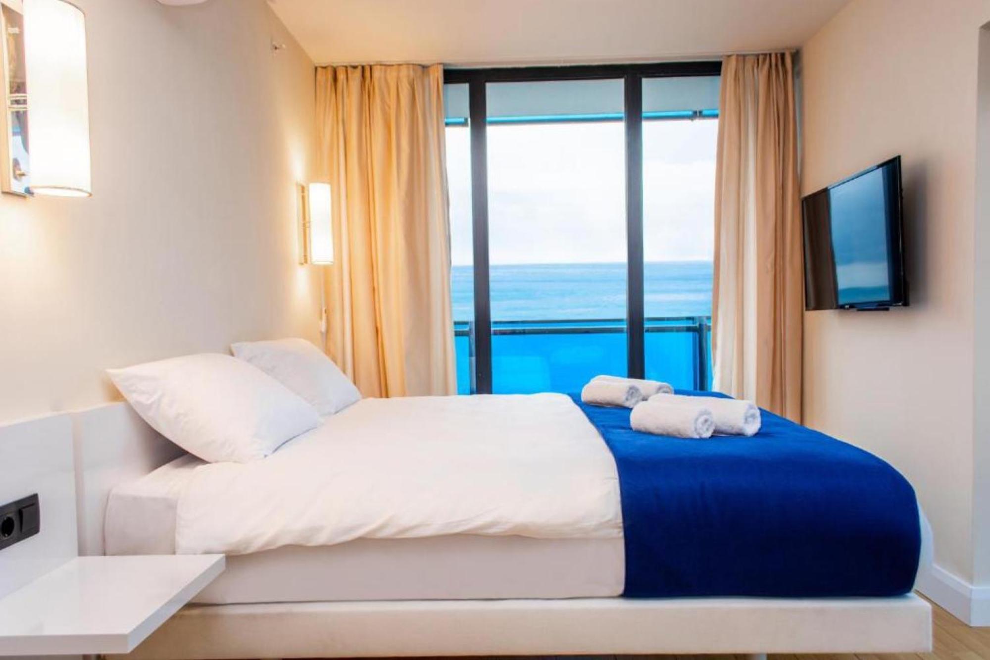 Orbi City-Sea View Aparthotel Batumi Exterior photo