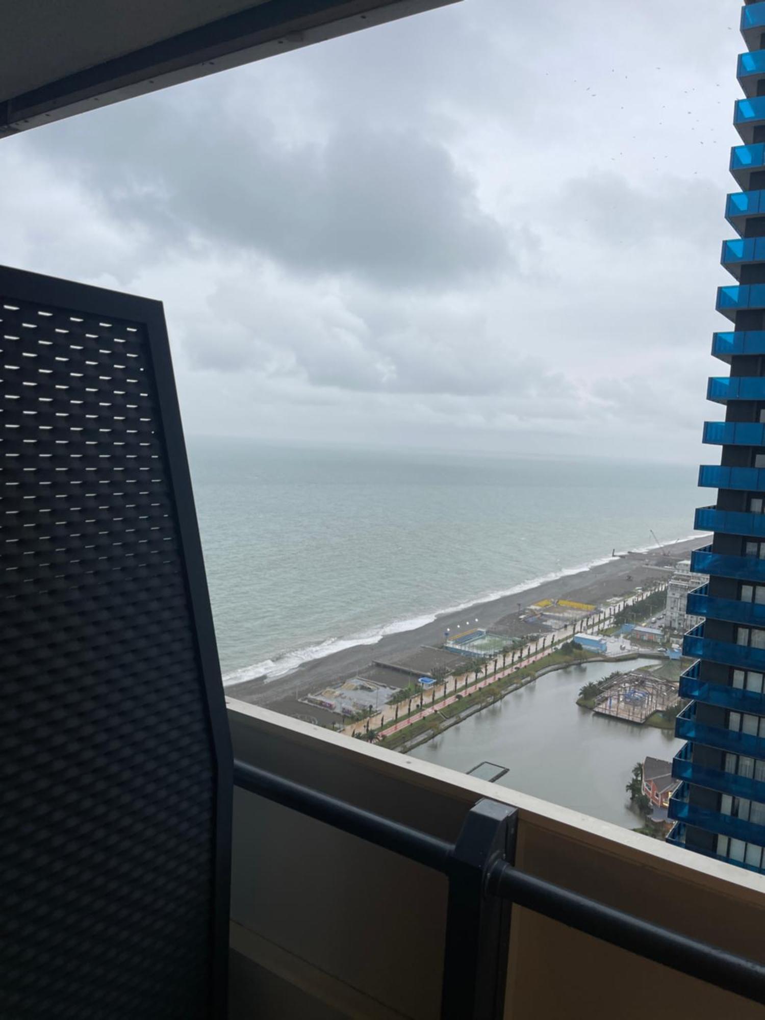 Orbi City-Sea View Aparthotel Batumi Exterior photo
